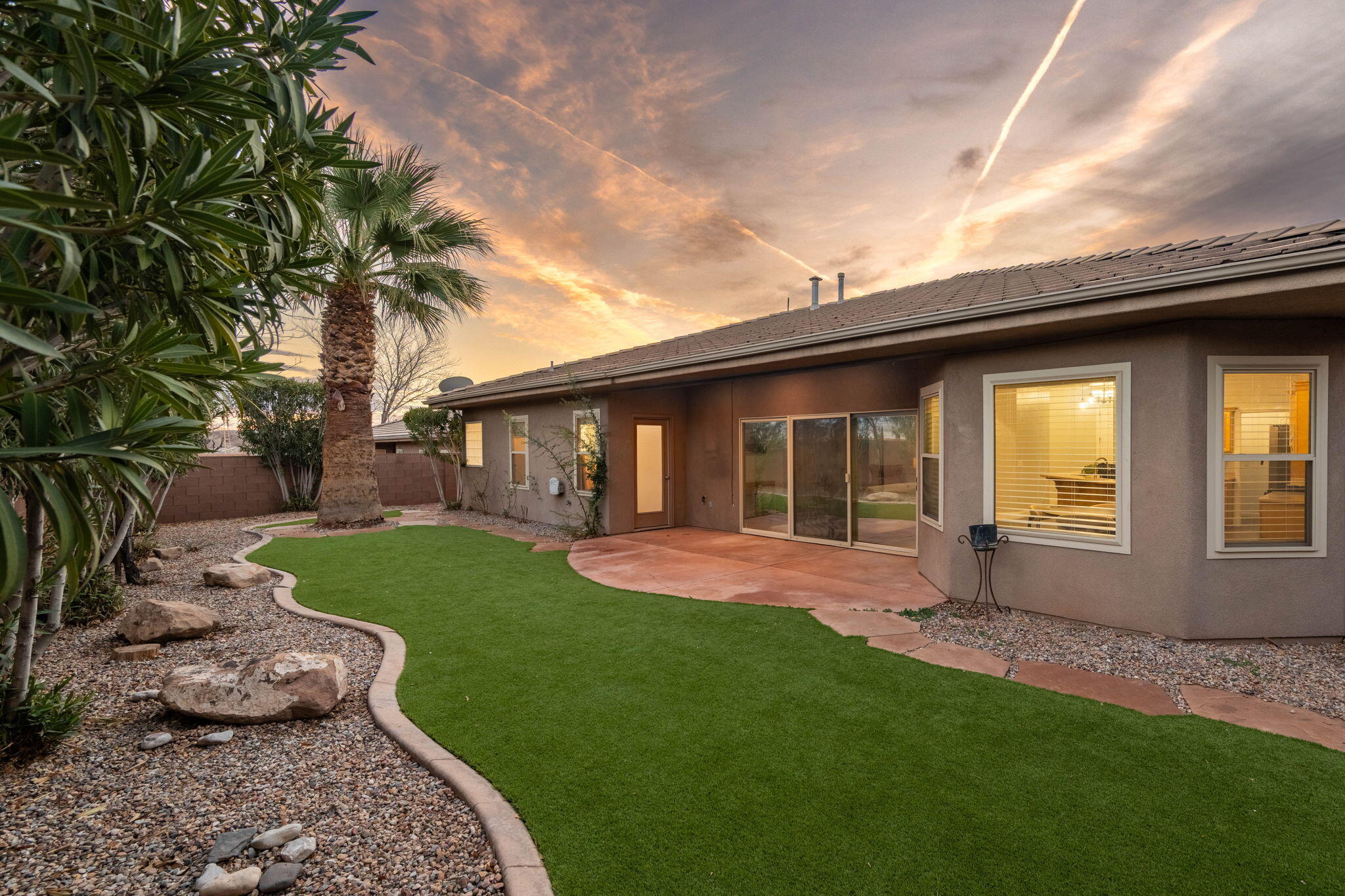 RIVER CREST TOWNHOMES - Residential