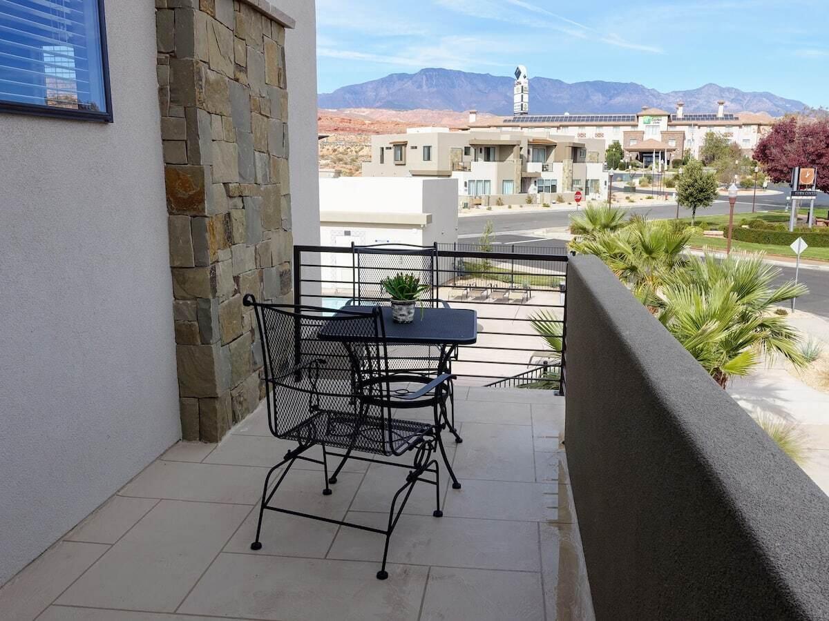 TOWN CENTER AT CORAL CANYON - Residential