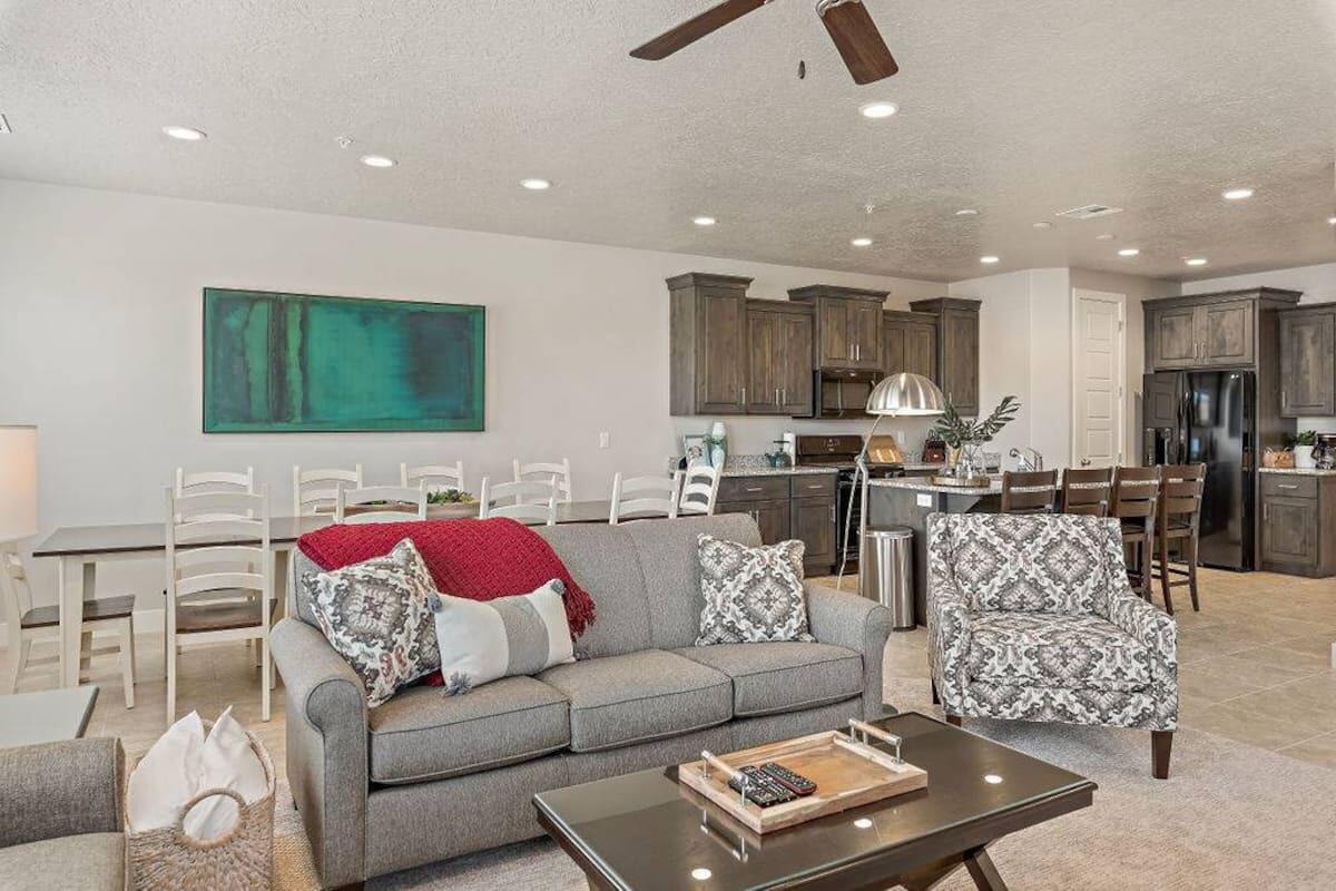 TOWN CENTER AT CORAL CANYON - Residential