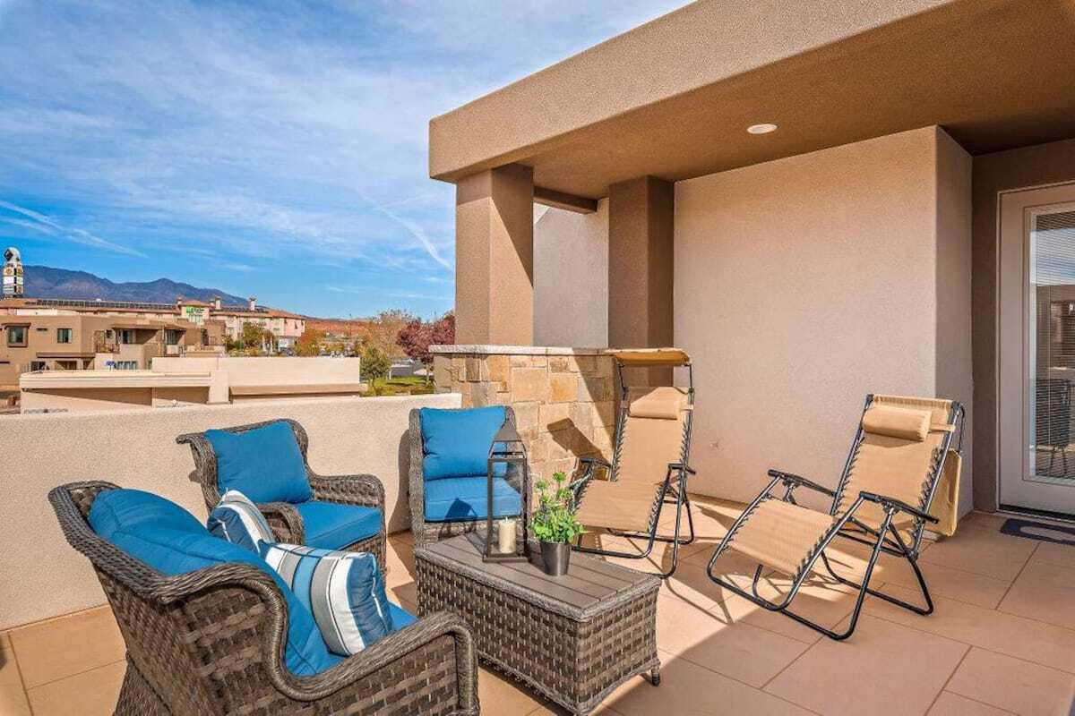 TOWN CENTER AT CORAL CANYON - Residential