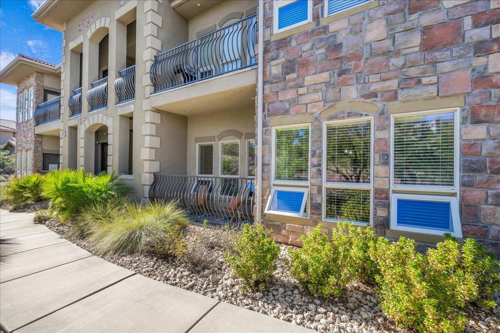 Photo of 280 S Luce Del Sol #311, Saint George, UT 84770 (MLS # 25-266121)