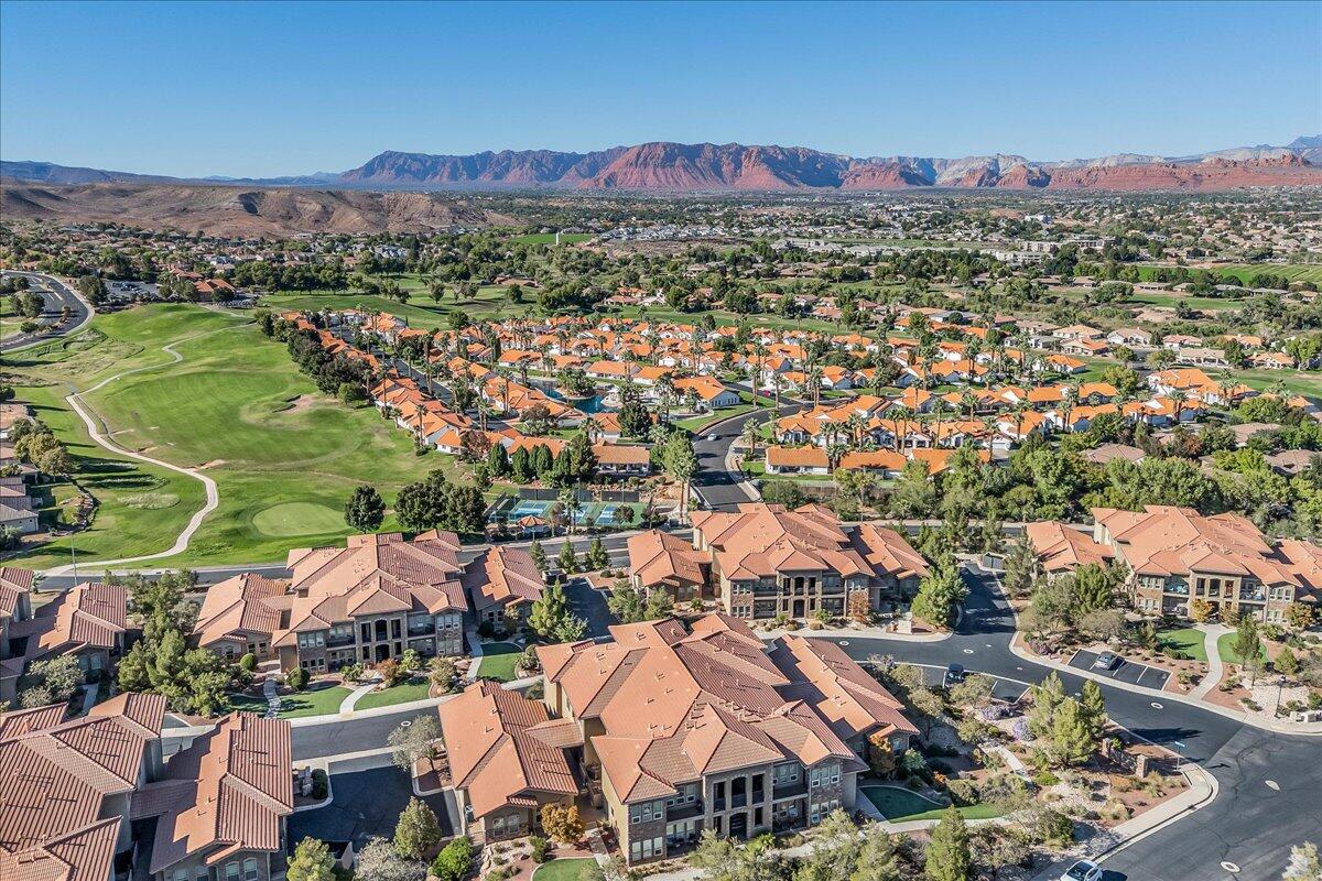 BELLA TERRAZZA AT SUNBROOK - Residential