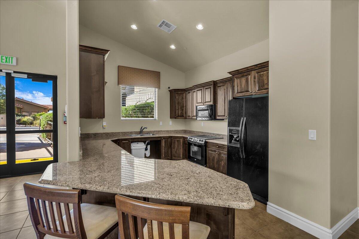 BELLA TERRAZZA AT SUNBROOK - Residential