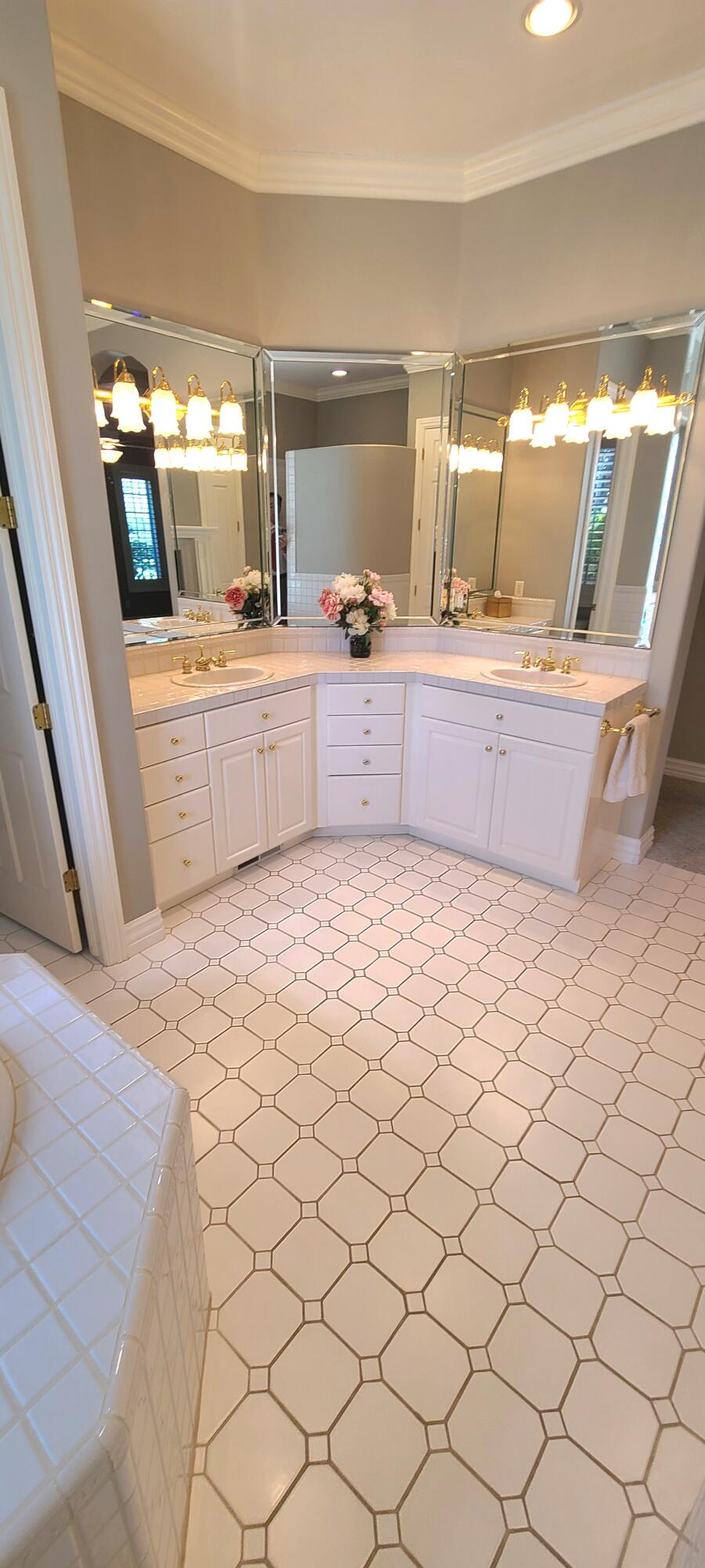 St George, Utah 84770, United States, 3 Bedrooms Bedrooms, ,4 BathroomsBathrooms,Residential,Active,47292