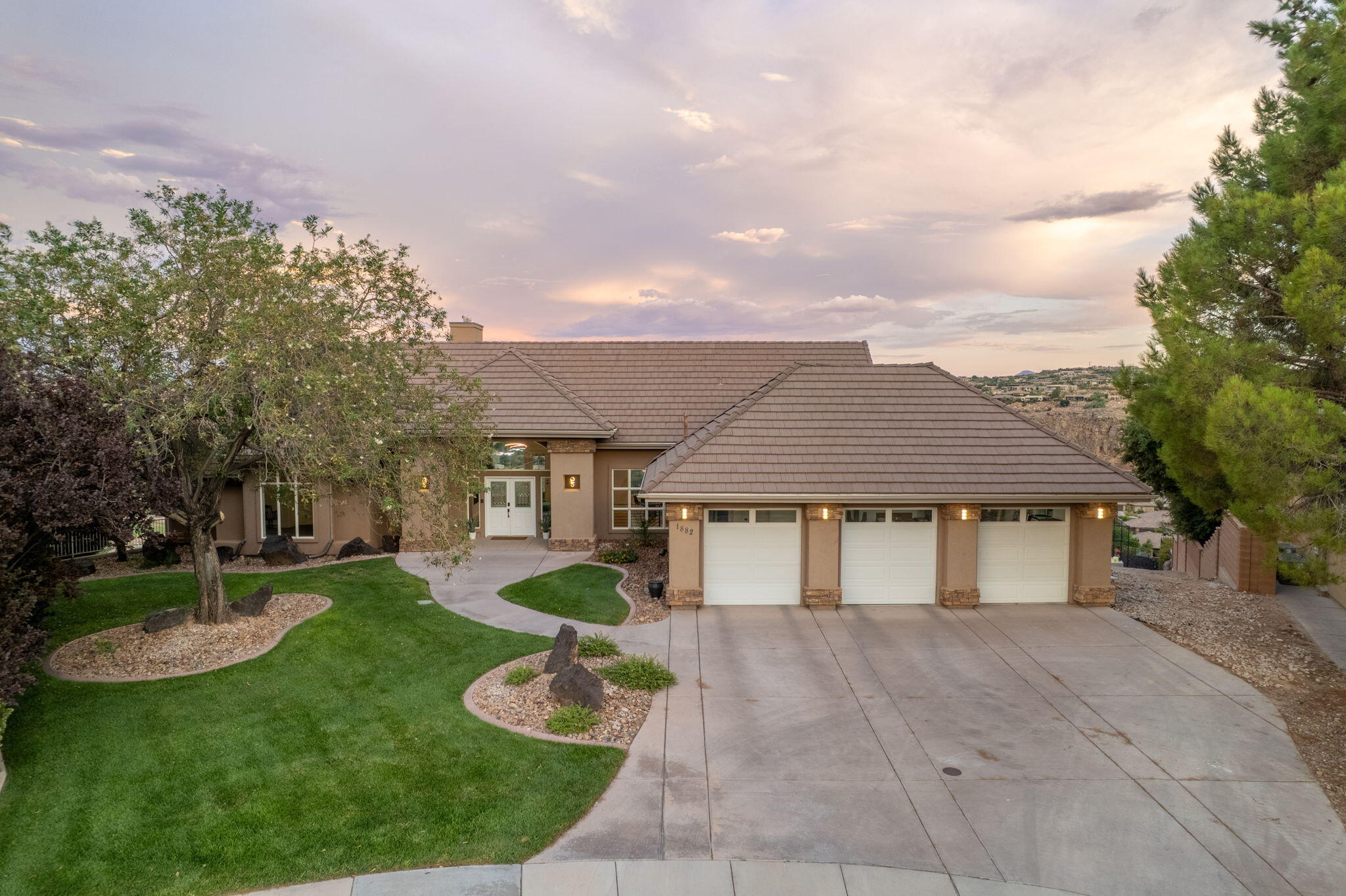 Photo 1 of 91 — 1882 E Joe CIR, St George, UT 84790
