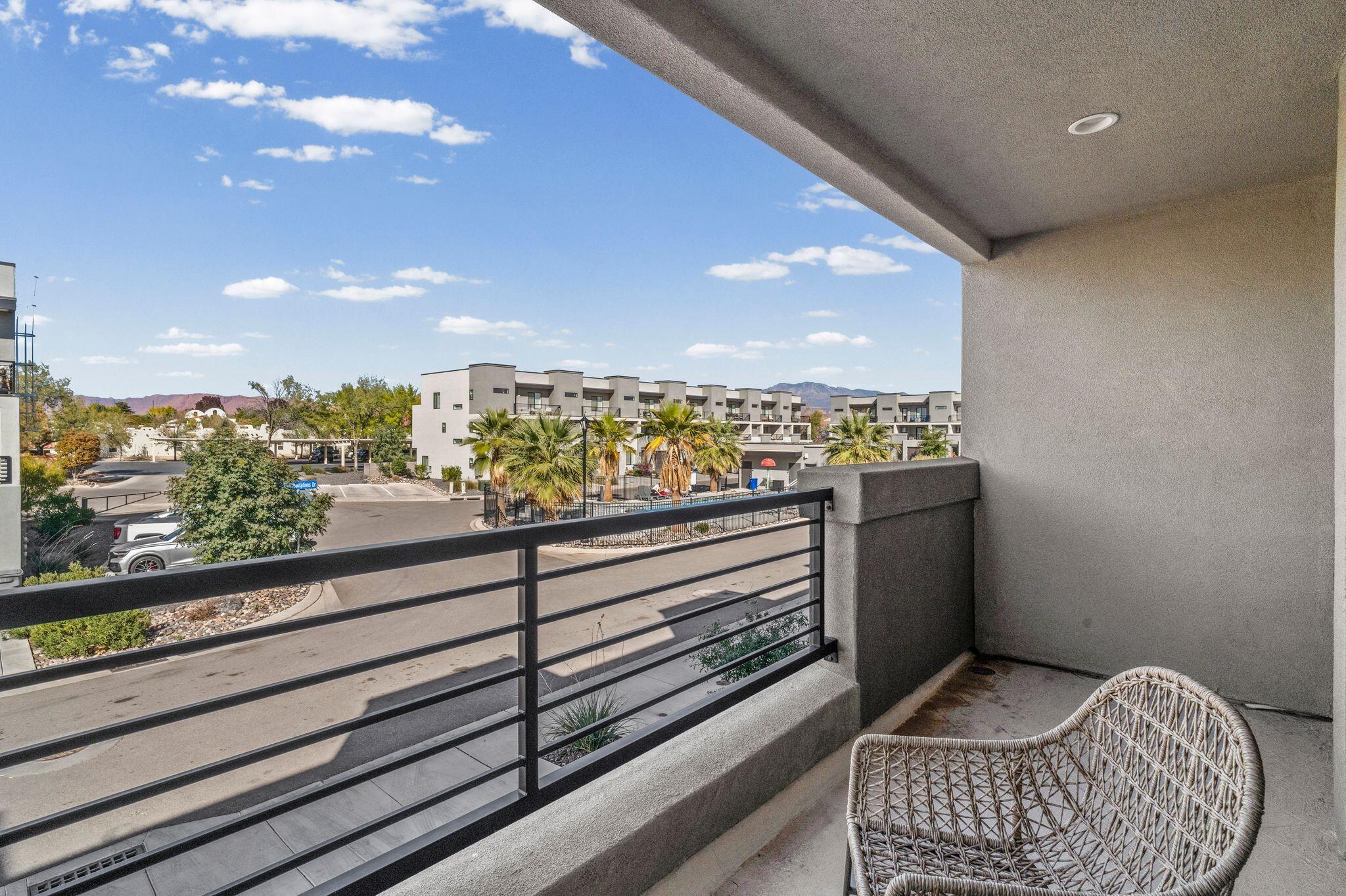 VUE AT GREEN VALLEY - Residential