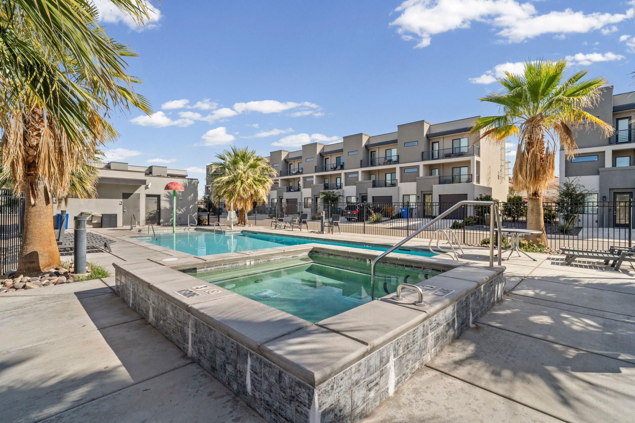 VUE AT GREEN VALLEY - Residential