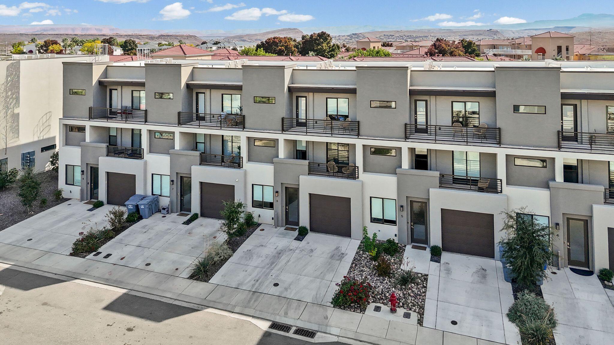 VUE AT GREEN VALLEY - Residential