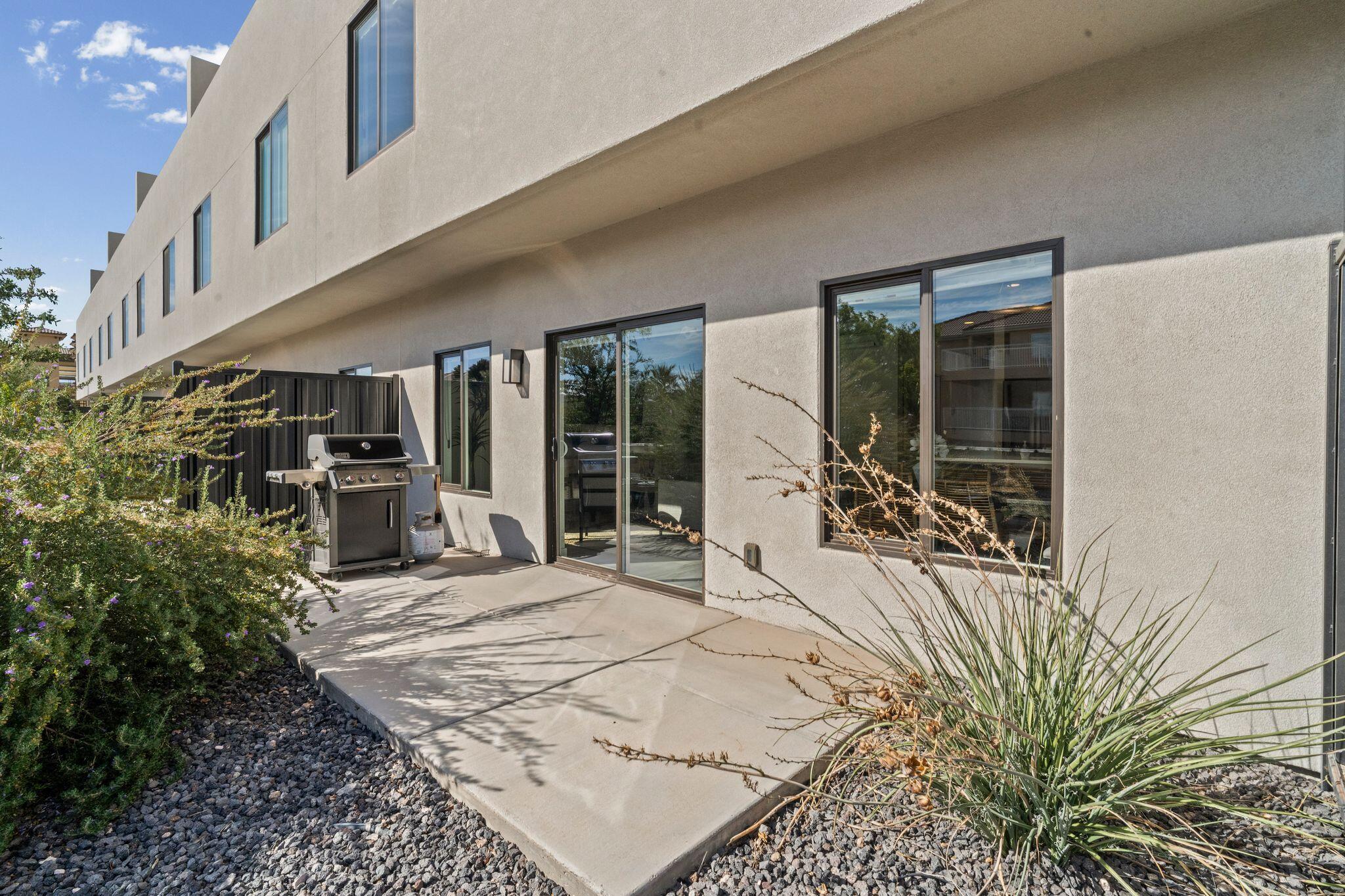 VUE AT GREEN VALLEY - Residential