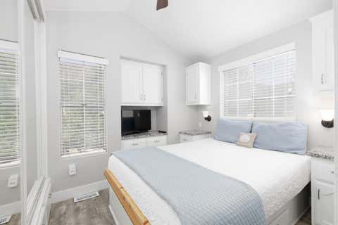 Tiny photo for 45 Cottonwood LN, Hurricane, UT 84737 (MLS # 26-274935)