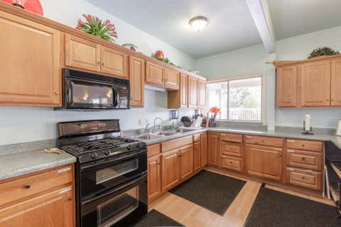 Tiny photo for 45 Cottonwood LN, Hurricane, UT 84737 (MLS # 26-274935)