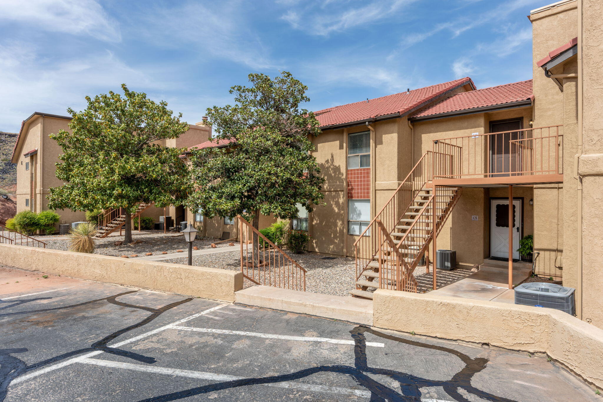 GARDENS SOUTH CONDOS - Residential