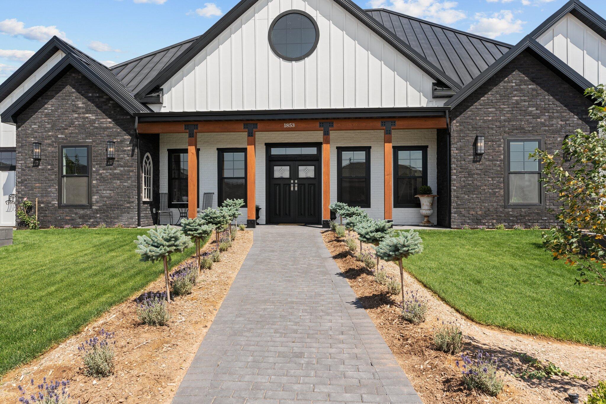 SADDLE BACK RIDGE - Residential