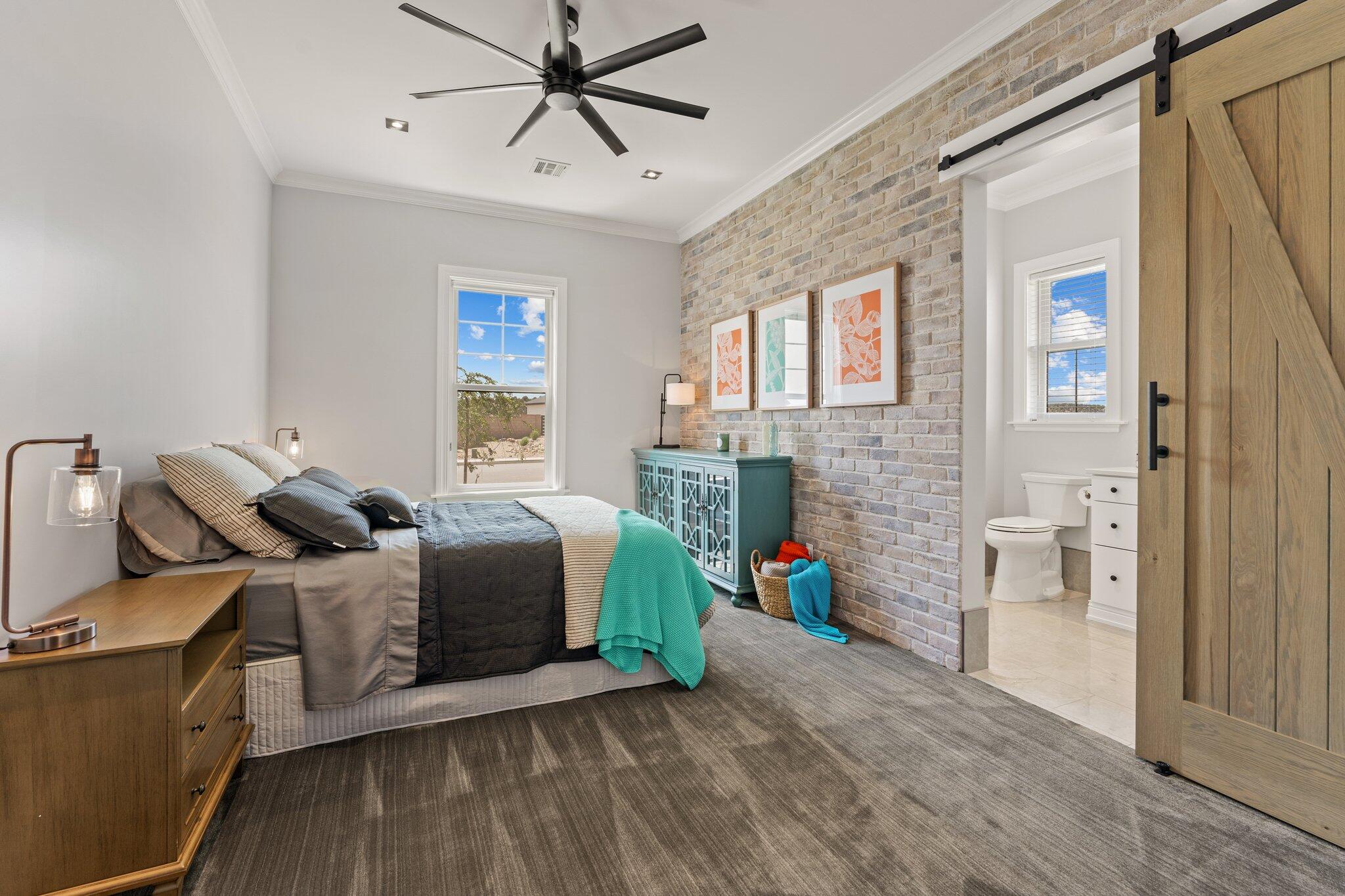 SADDLE BACK RIDGE - Residential