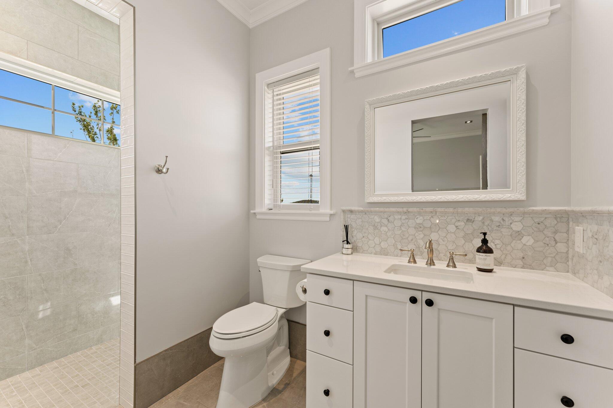 SADDLE BACK RIDGE - Residential