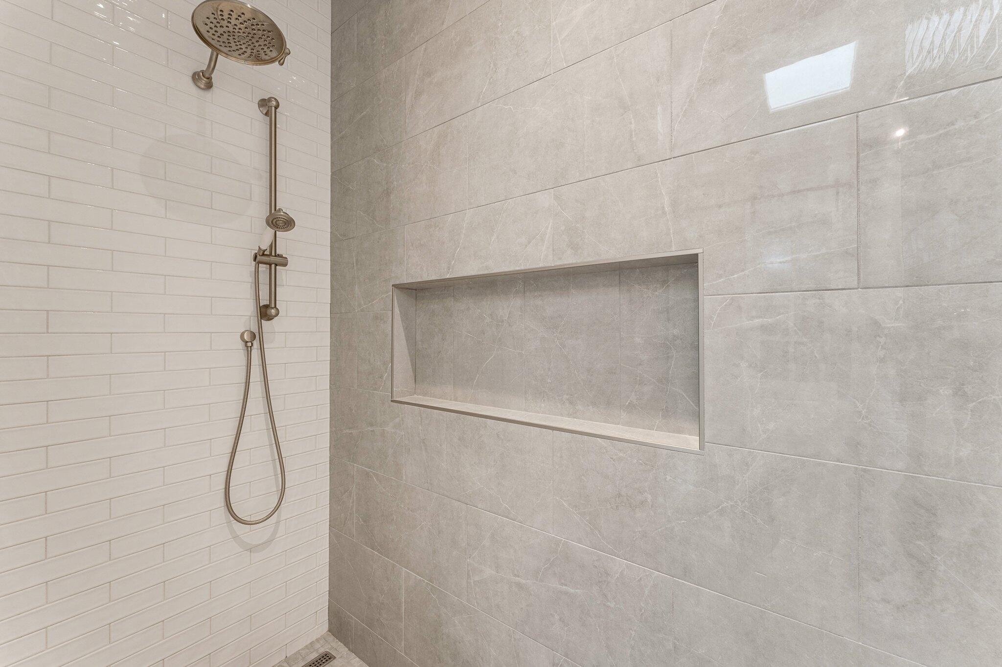 SADDLE BACK RIDGE - Residential