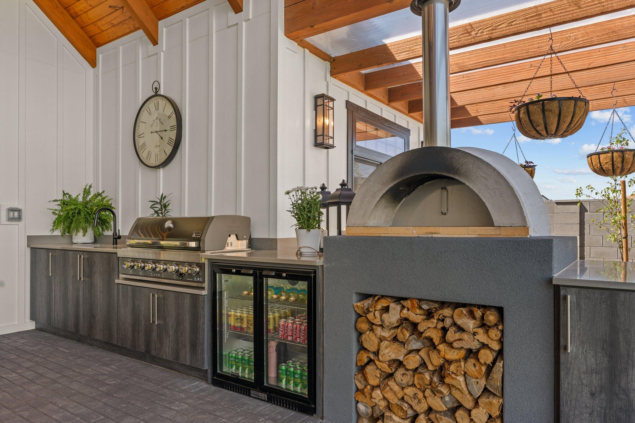 SADDLE BACK RIDGE - Residential