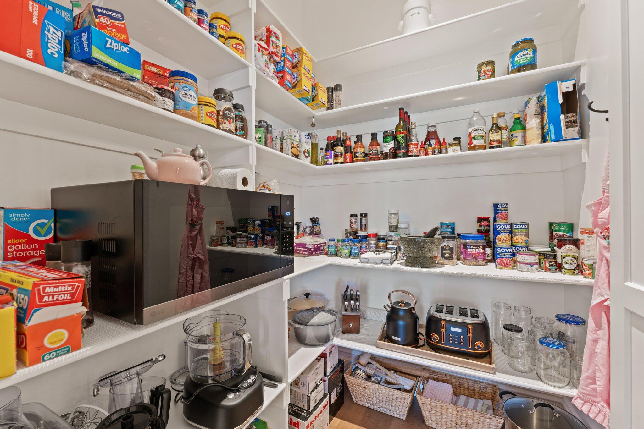 SADDLE BACK RIDGE - Residential