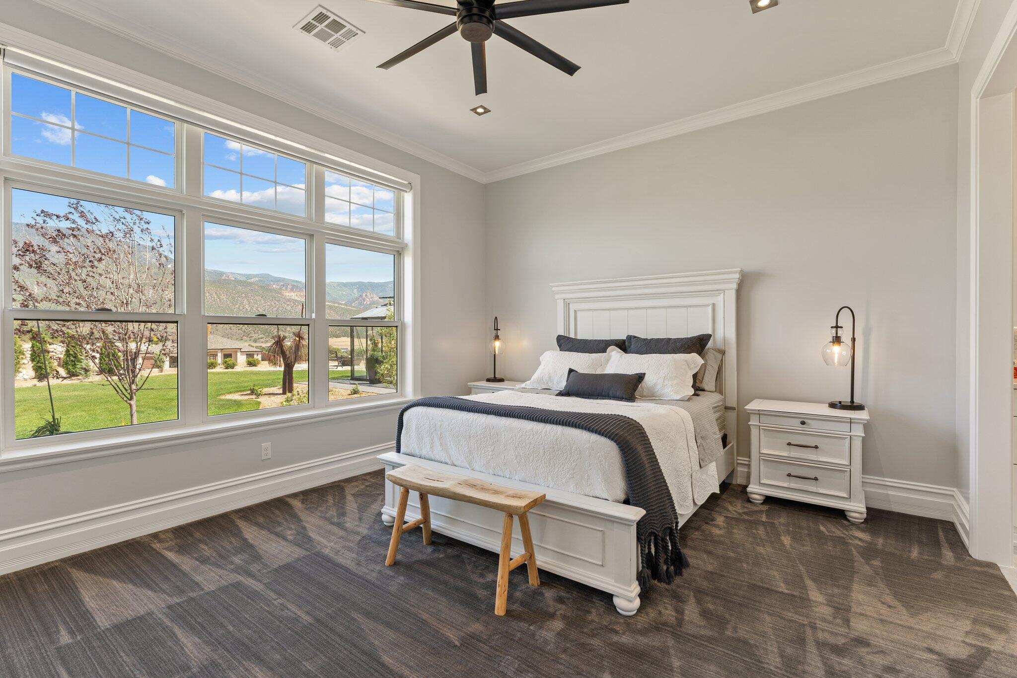 SADDLE BACK RIDGE - Residential