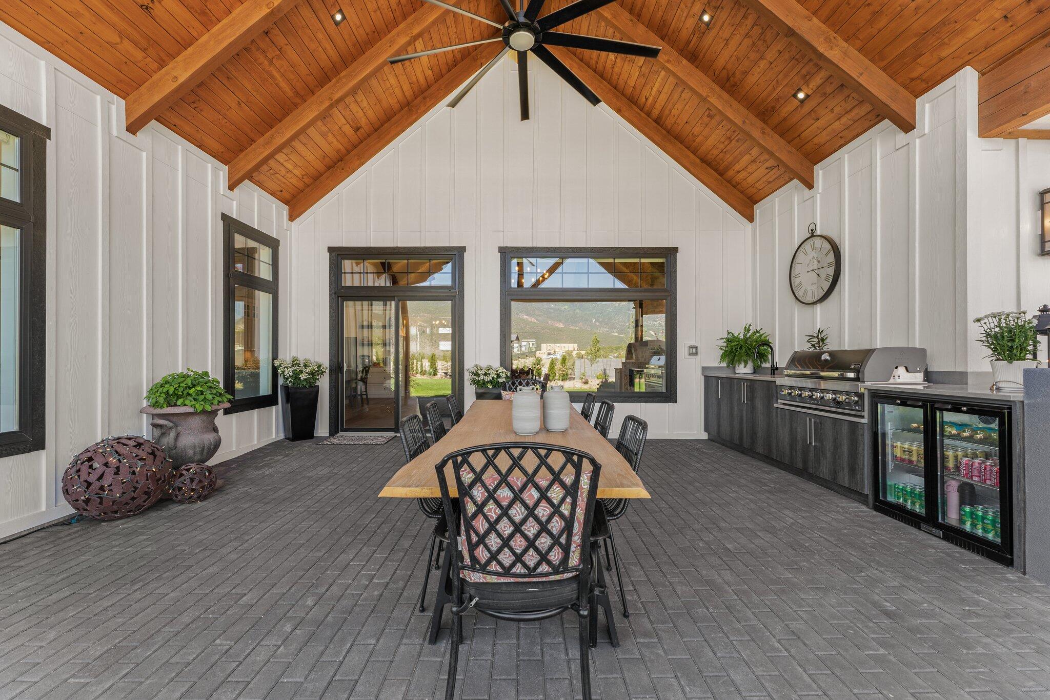 SADDLE BACK RIDGE - Residential