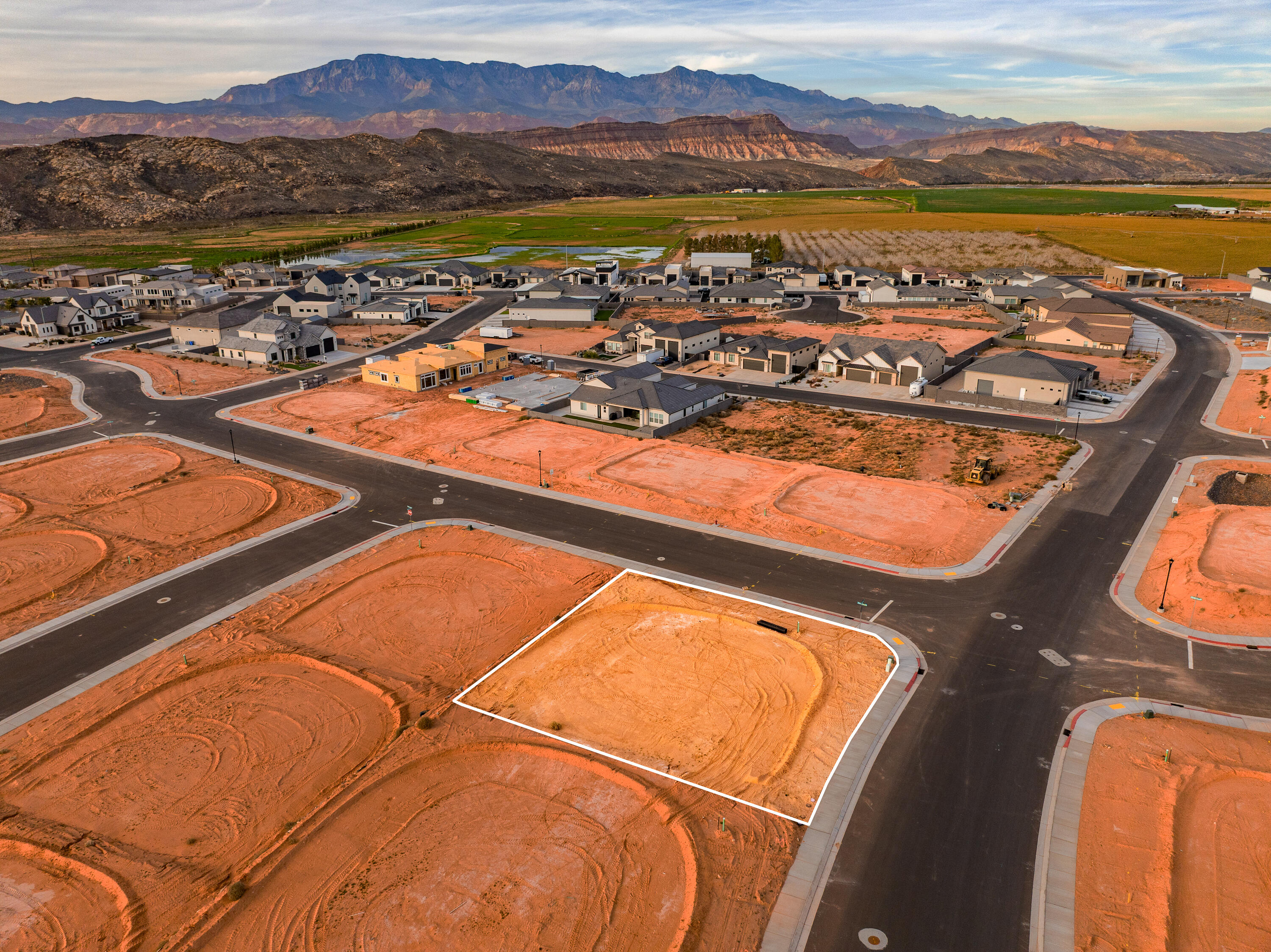 SAND HOLLOW VILLAGE - Land