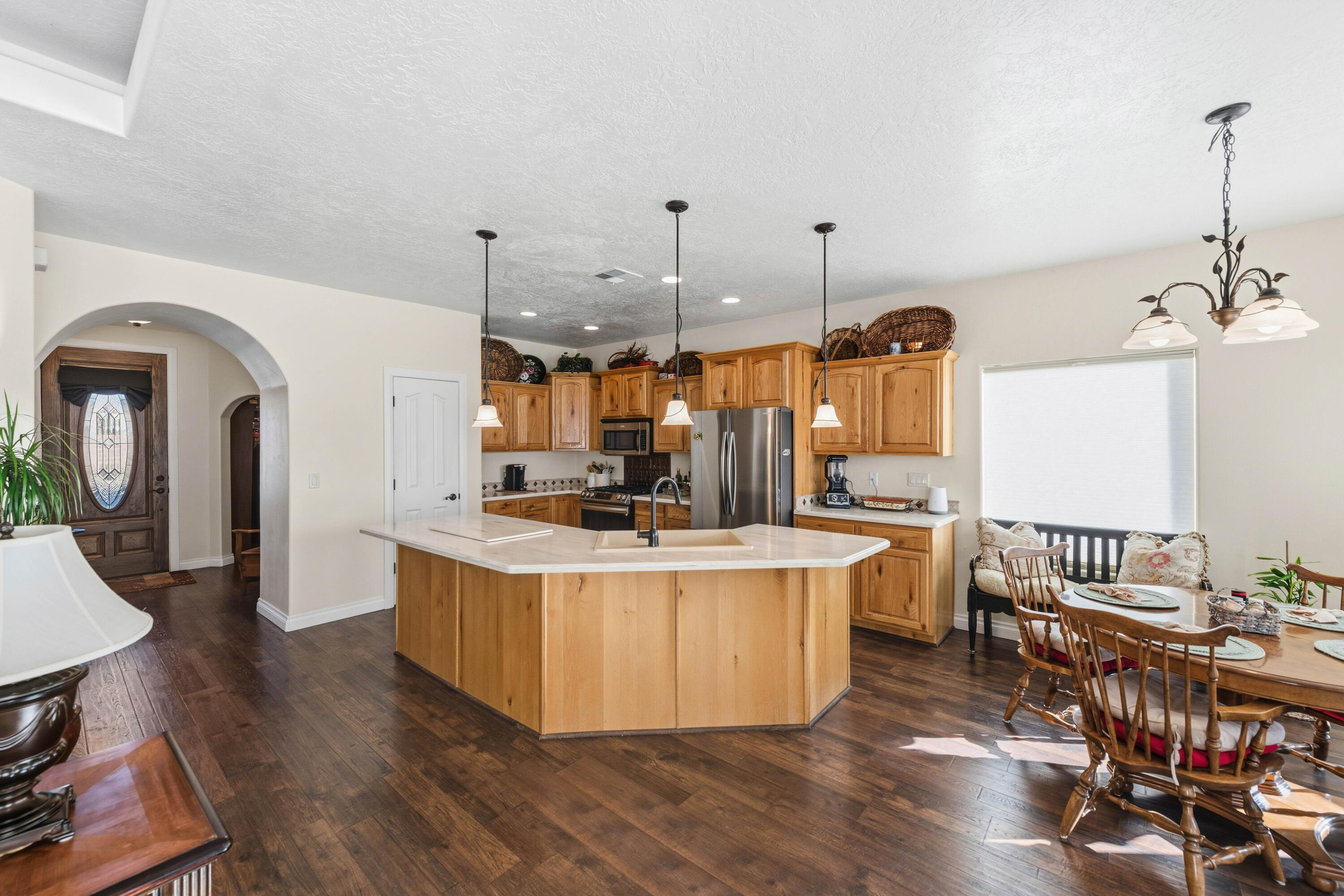 ALMOND HEIGHTS PARK - Residential