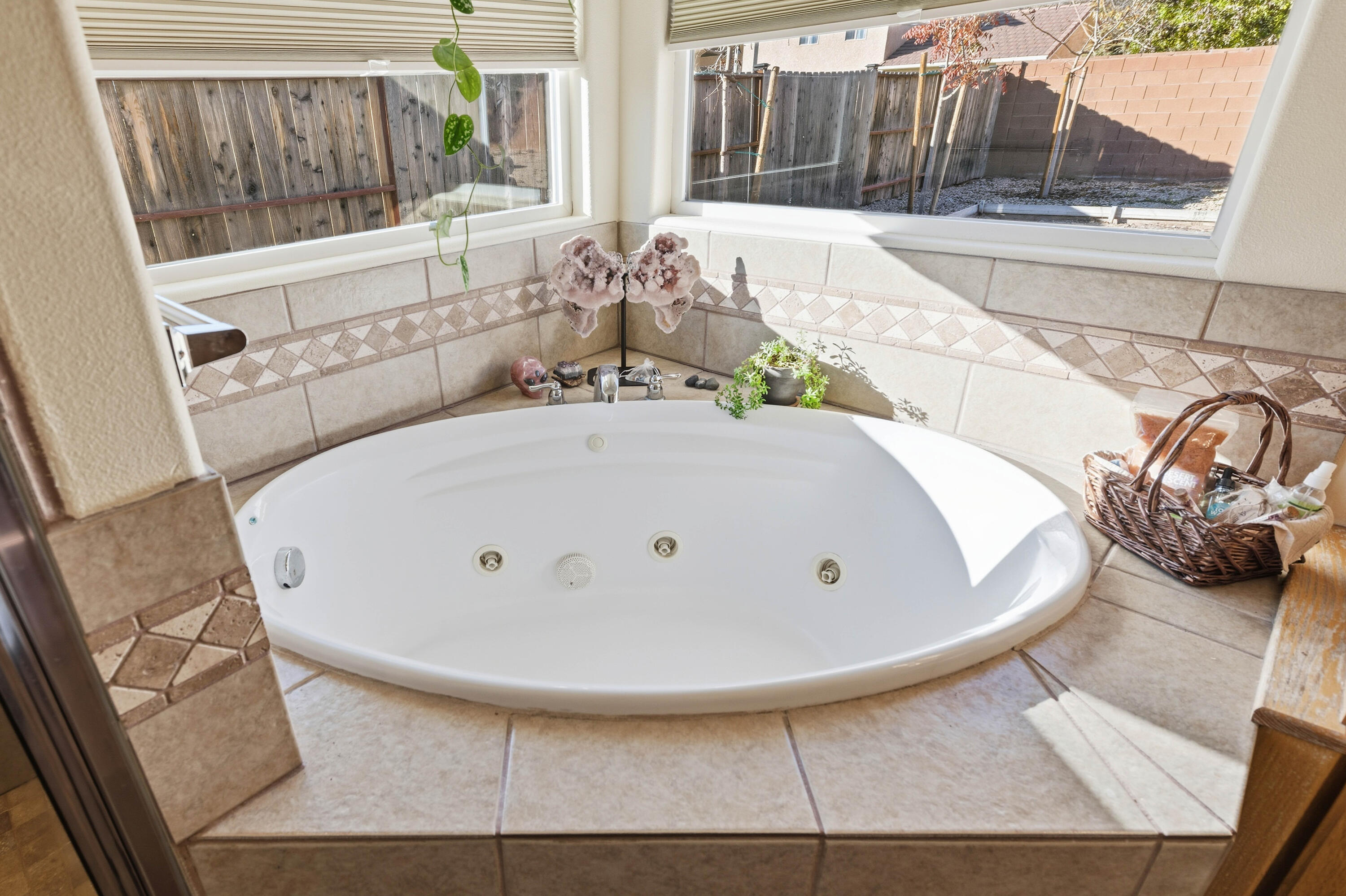 ALMOND HEIGHTS PARK - Residential