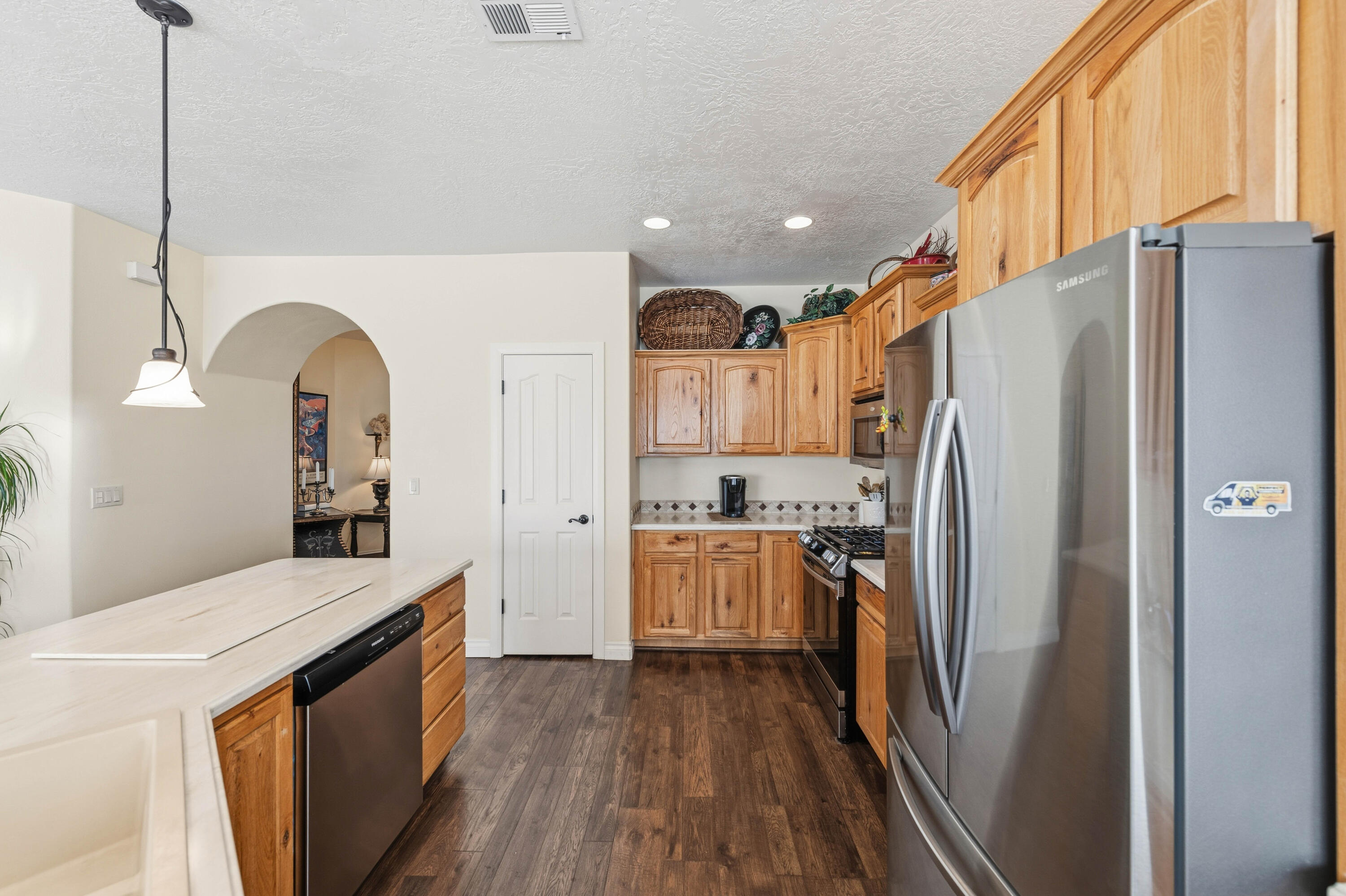 ALMOND HEIGHTS PARK - Residential