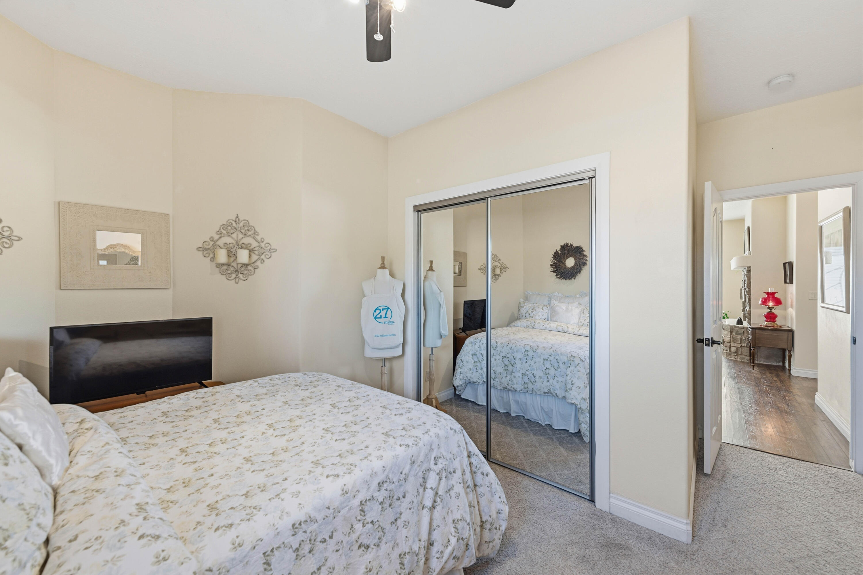 ALMOND HEIGHTS PARK - Residential