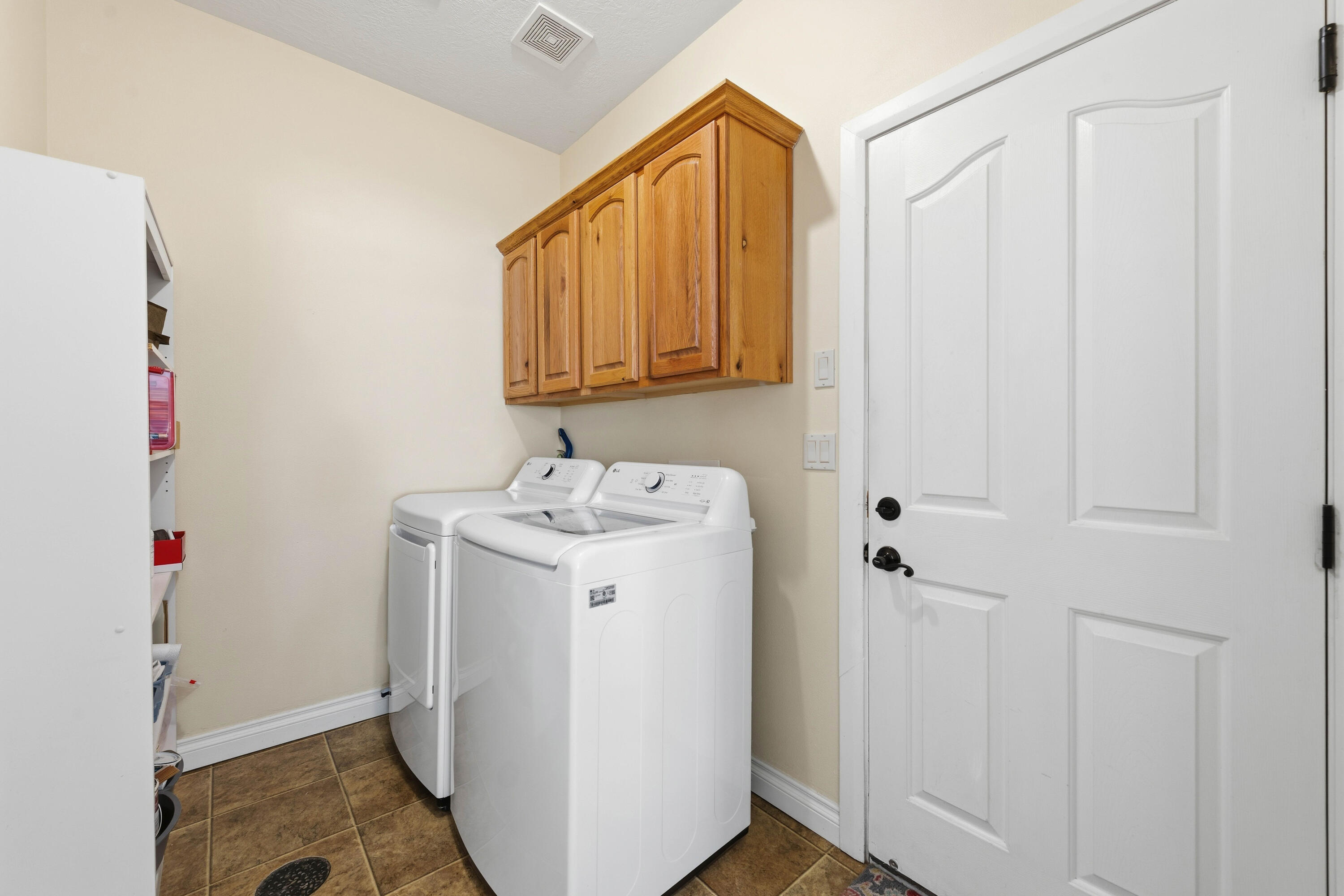 ALMOND HEIGHTS PARK - Residential