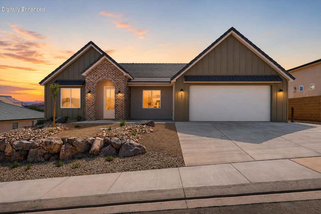 Photo of 699 S 1220 W, Hurricane, UT 84737 (MLS # 26-273699)