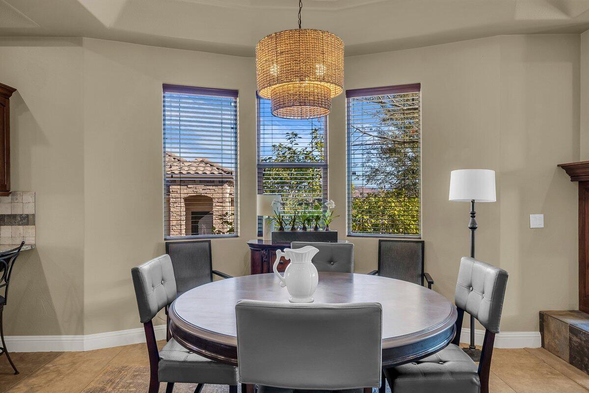 KNOLLS AT LITTLE VALLEY - Residential