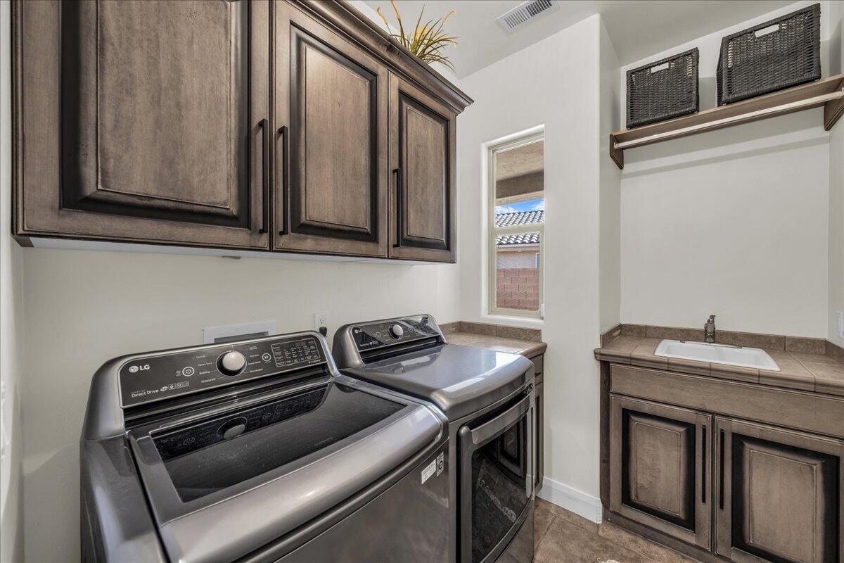 SUMMERFIELD LANE - Residential