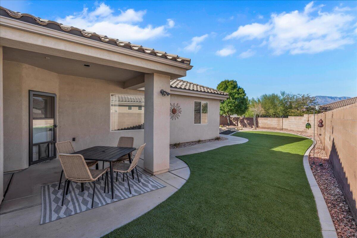 SUMMERFIELD LANE - Residential