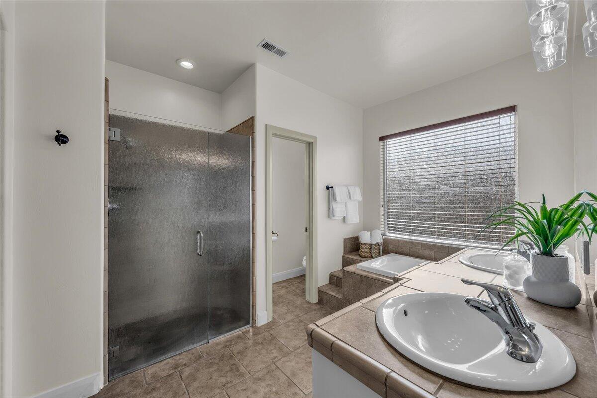 SUMMERFIELD LANE - Residential