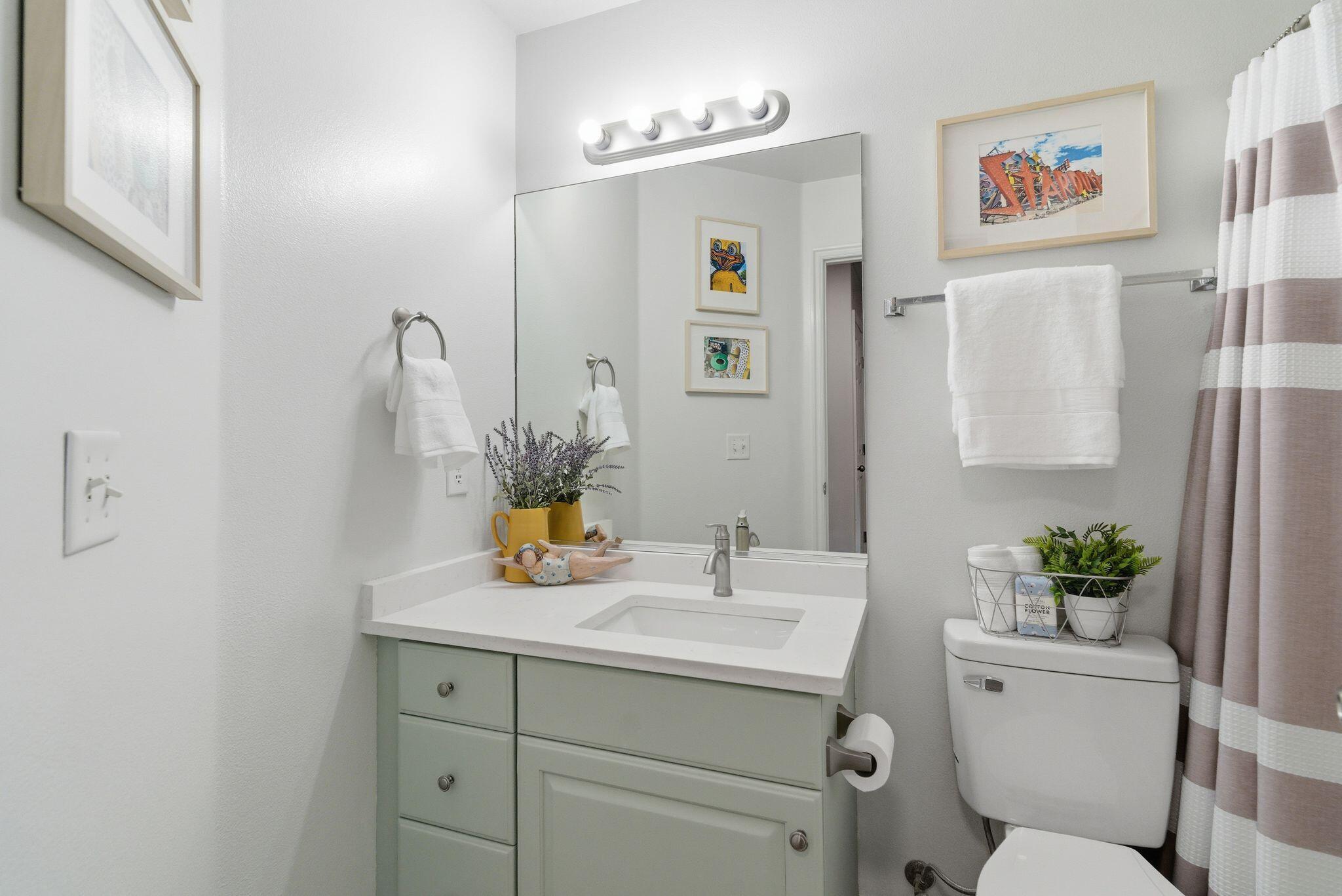 LEXINGTON HILLS TOWNHOMES - Residential