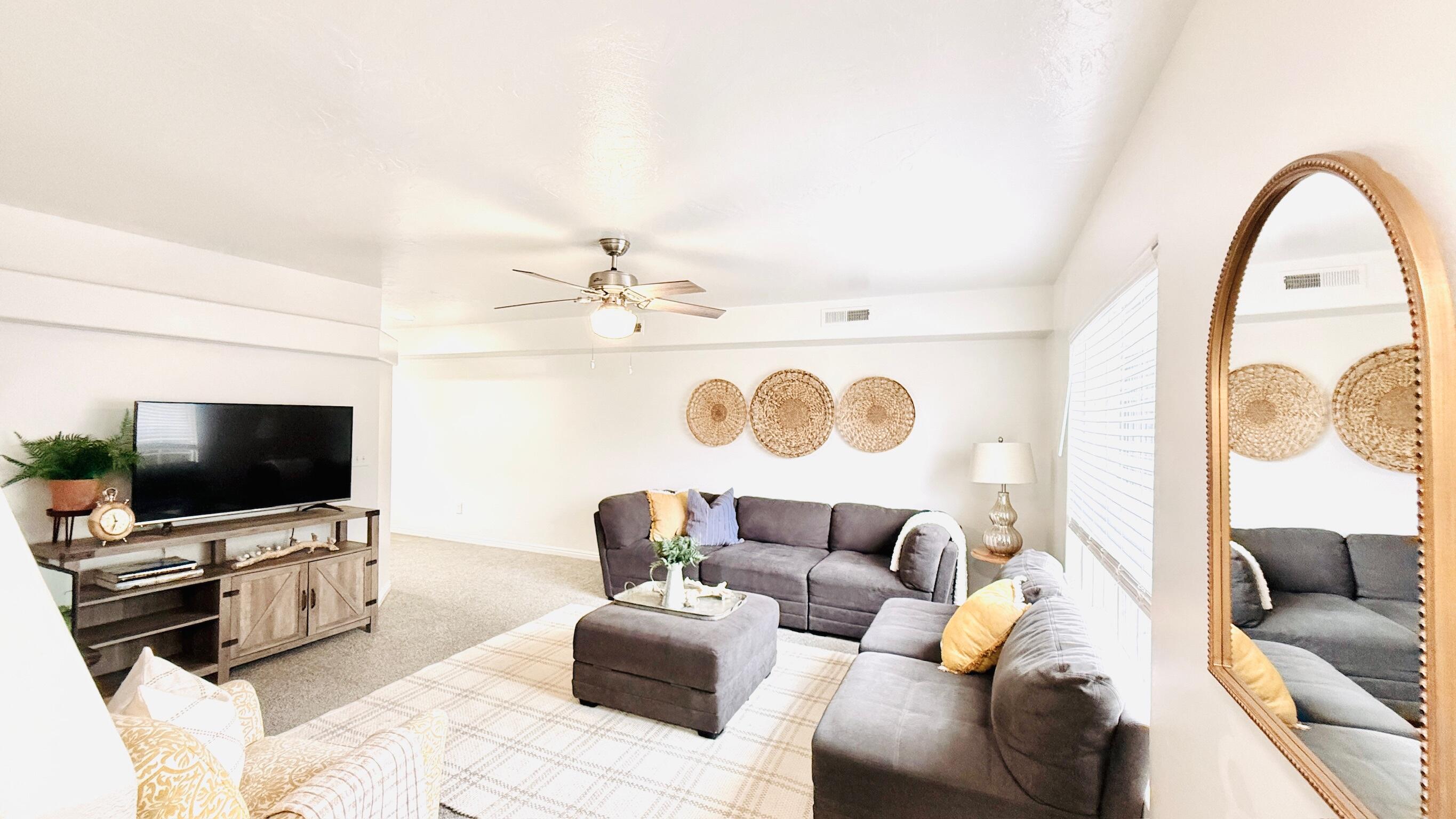 LEXINGTON HILLS TOWNHOMES - Residential