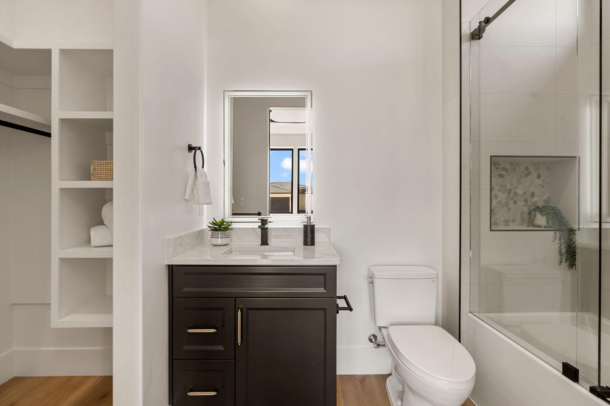 ESTATES AT BURKE SPRINGS - Residential