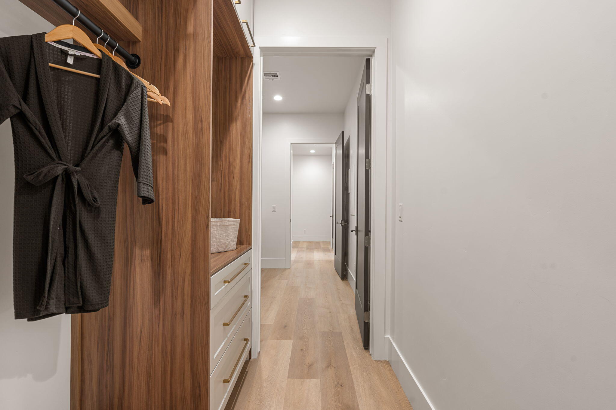 ESTATES AT BURKE SPRINGS - Residential