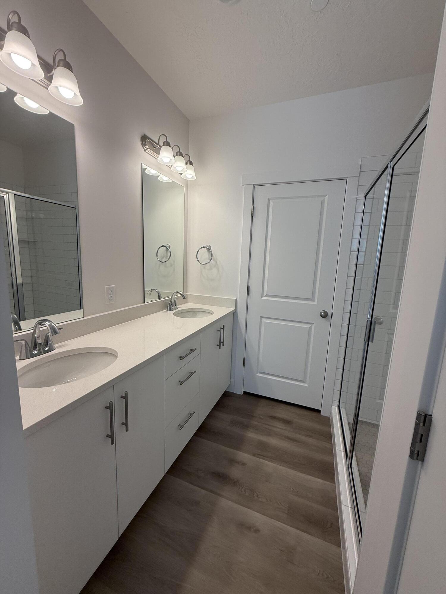 AUBURN HILLS - Residential