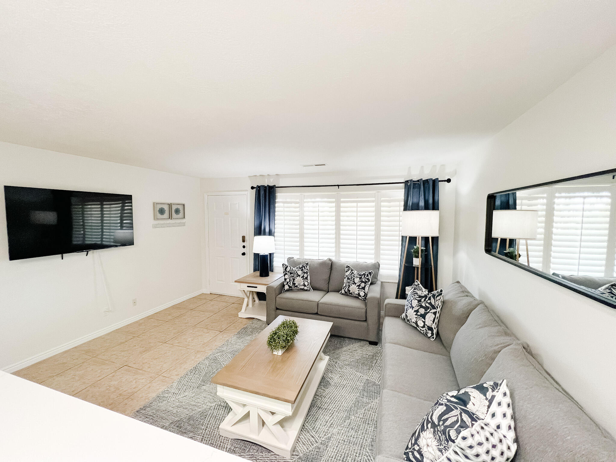 LAS PALMAS RESORT CONDOS - Residential