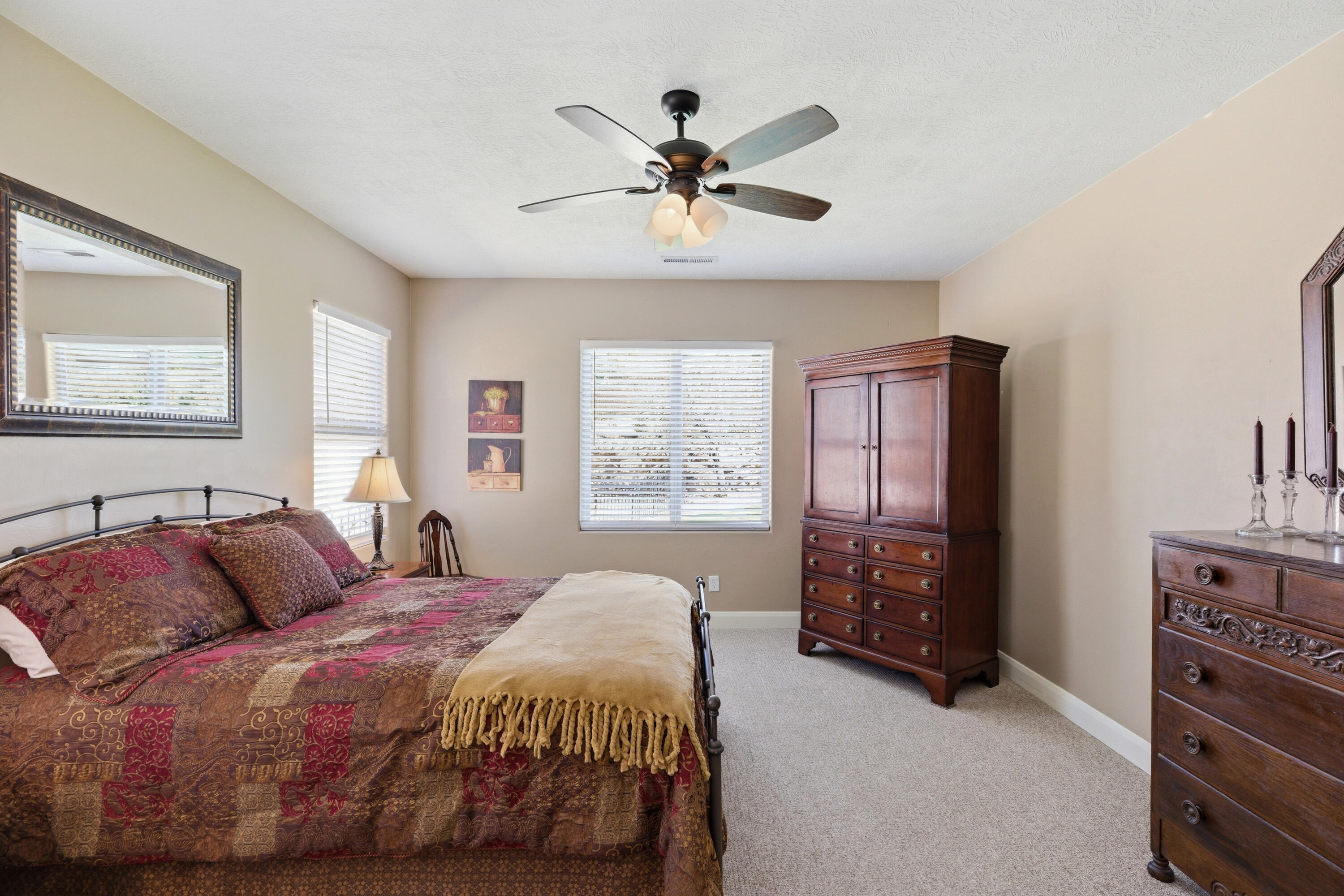 DESERT MEADOWS - Residential