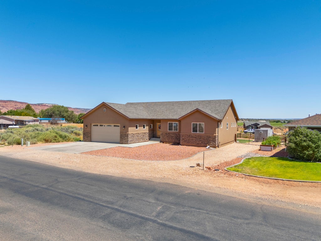 Photo of 1451 Escalante DR, Kanab, UT 84741 (MLS # 26-275001)
