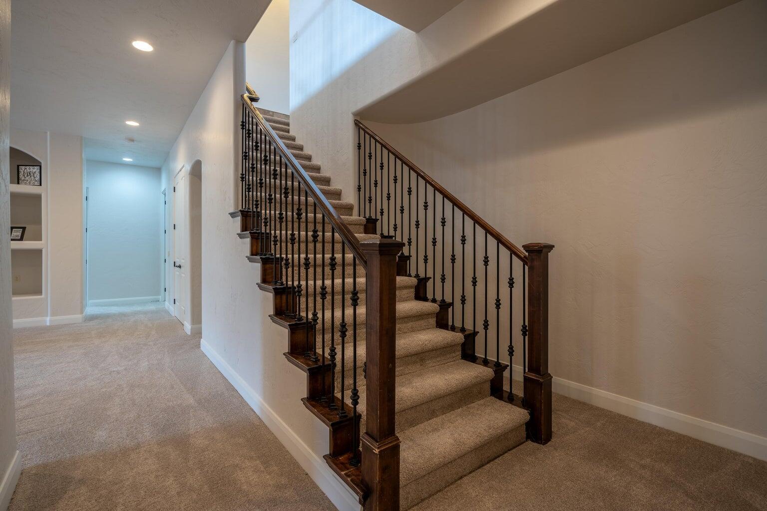HEIGHTS AT WASHINGTON BENCH - Residential