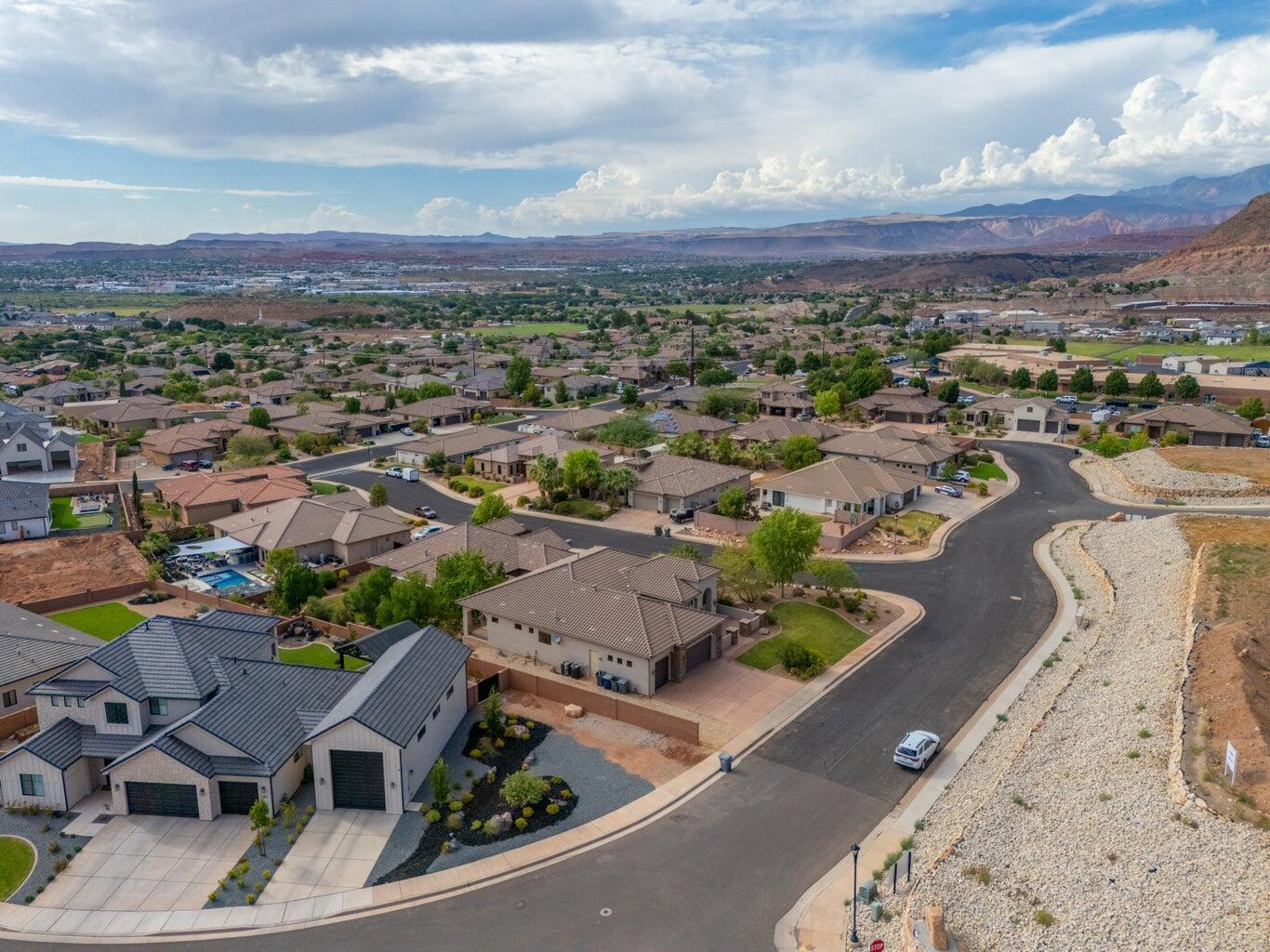 HEIGHTS AT WASHINGTON BENCH - Residential