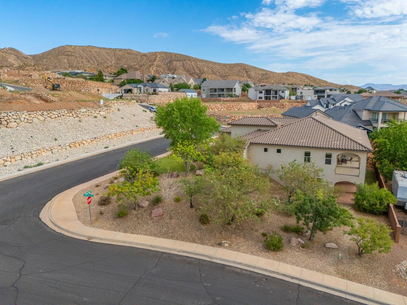 HEIGHTS AT WASHINGTON BENCH - Residential