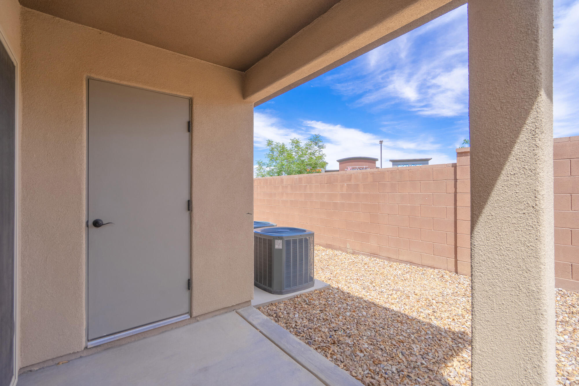 DESERT HILLS - Residential