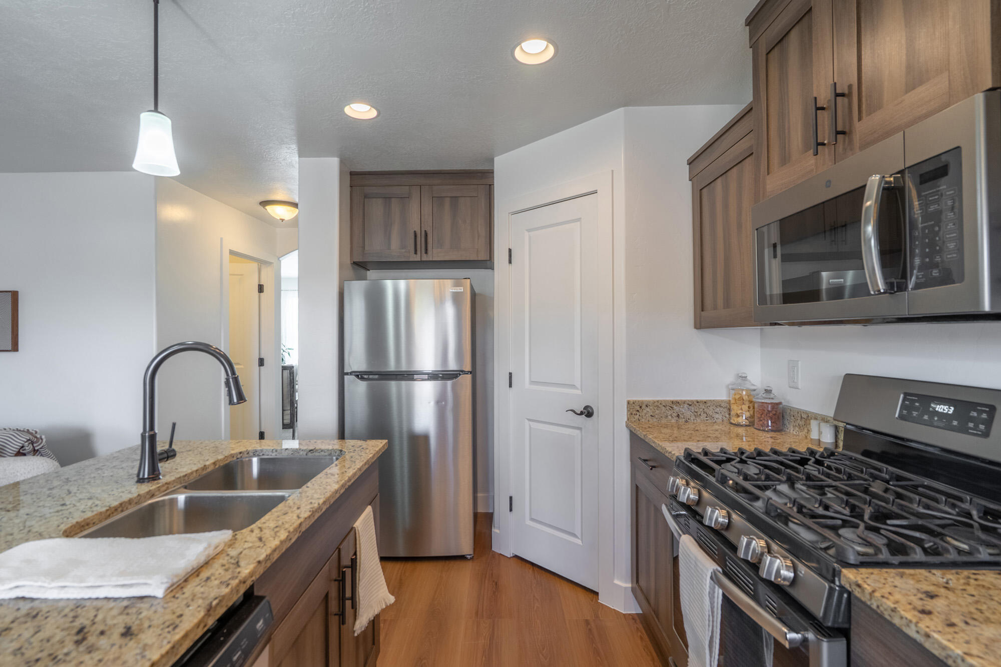 DESERT HILLS - Residential