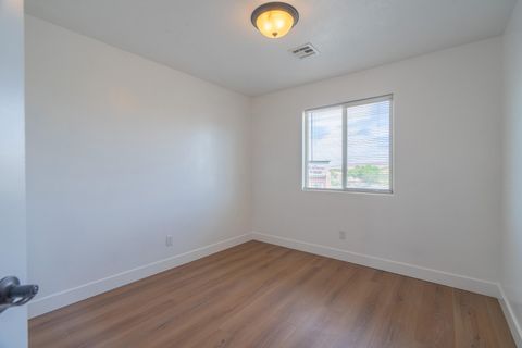 Tiny photo for 3239 S 840 E 28 #28, Saint George, UT 84790 (MLS # 26-271940)