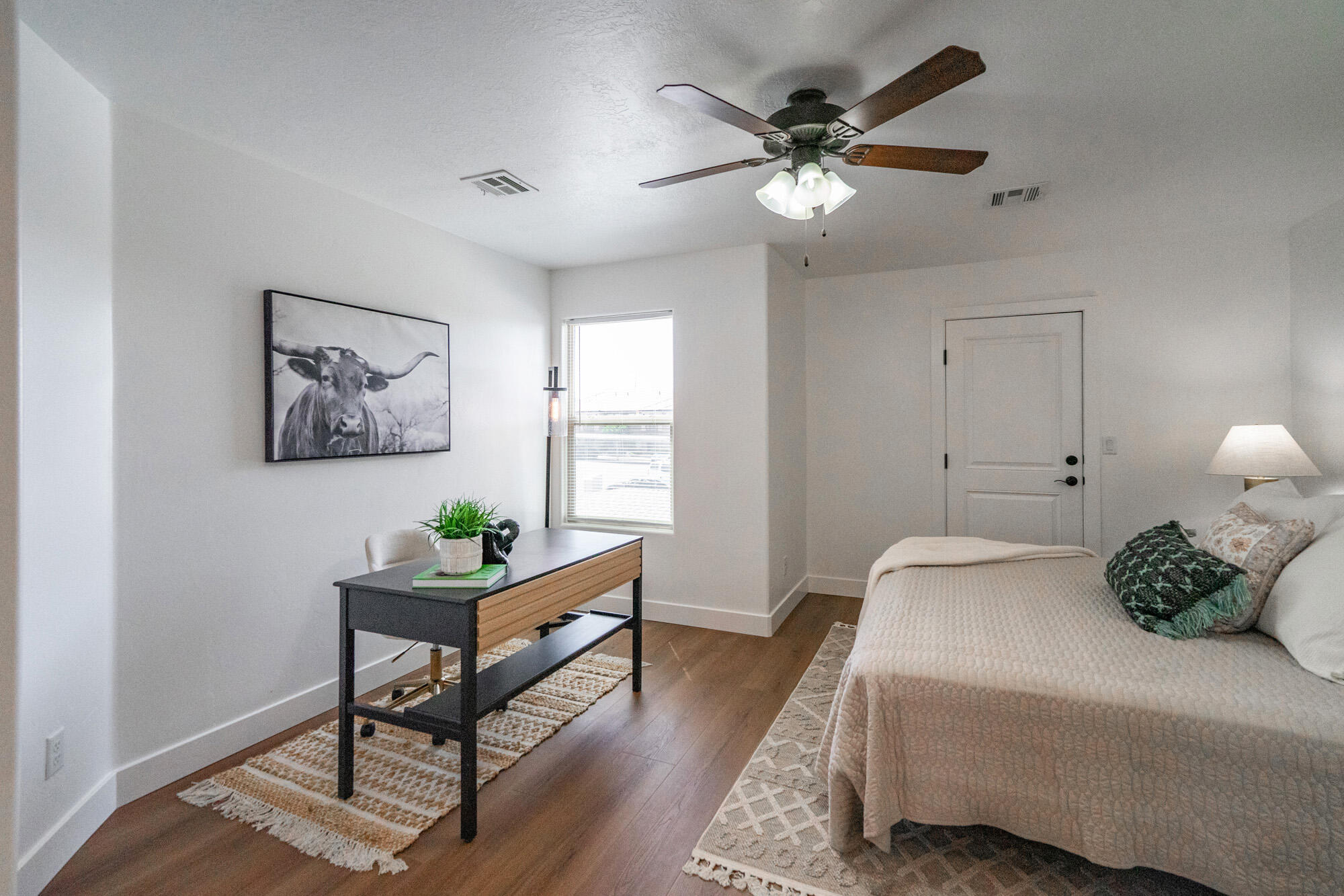 DESERT HILLS - Residential